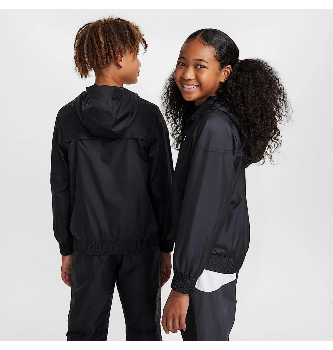 Вітровка дитяча Nike Sportswear Windrunner Black FZ5516-010