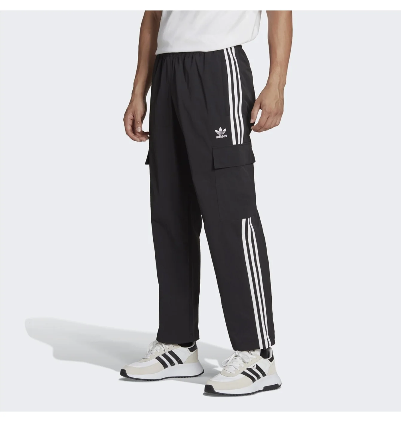 Штани чоловічі Adidas Adicolor Classics 3-Stripes Cargo Pants Black Hr3364