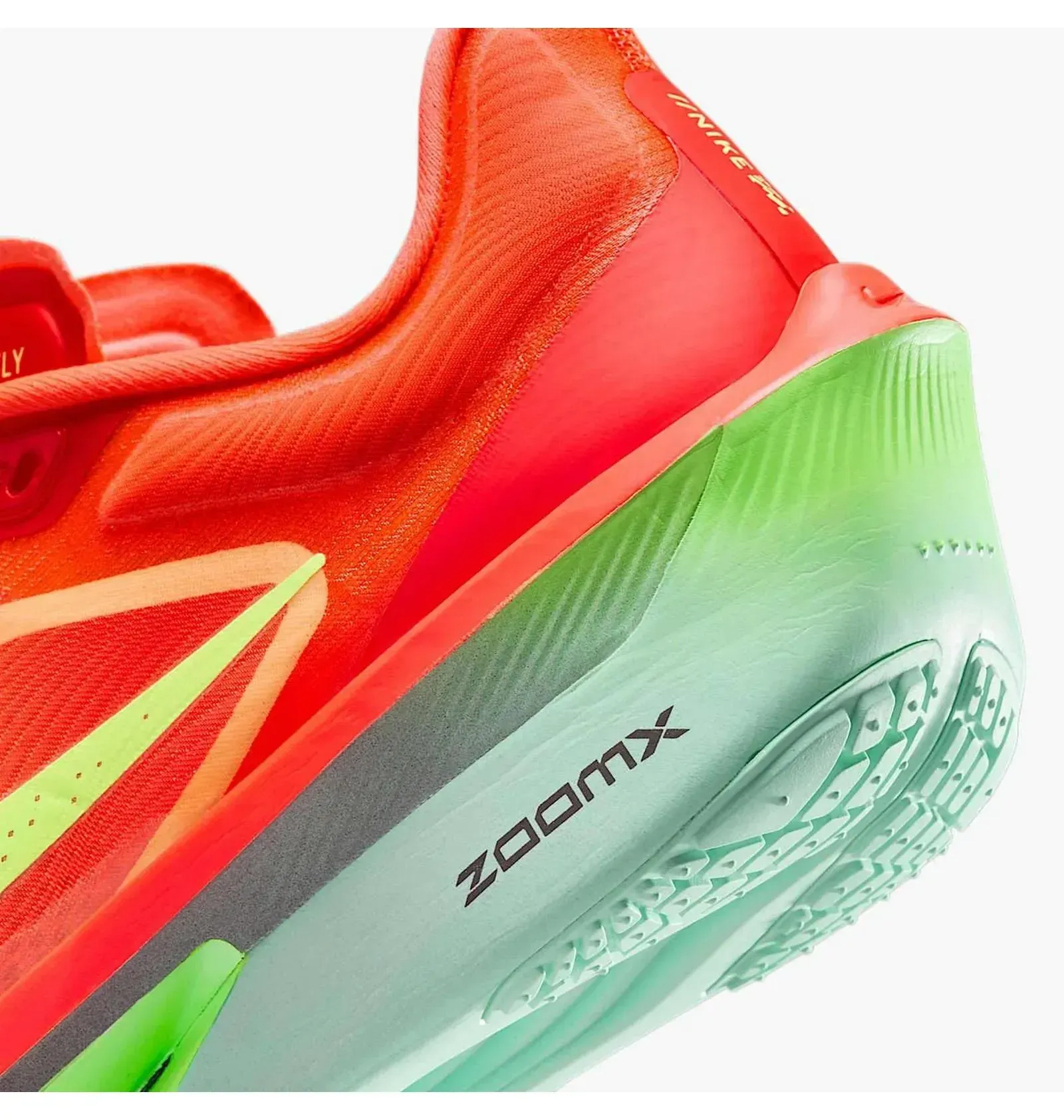 W ZOOM FLY 6