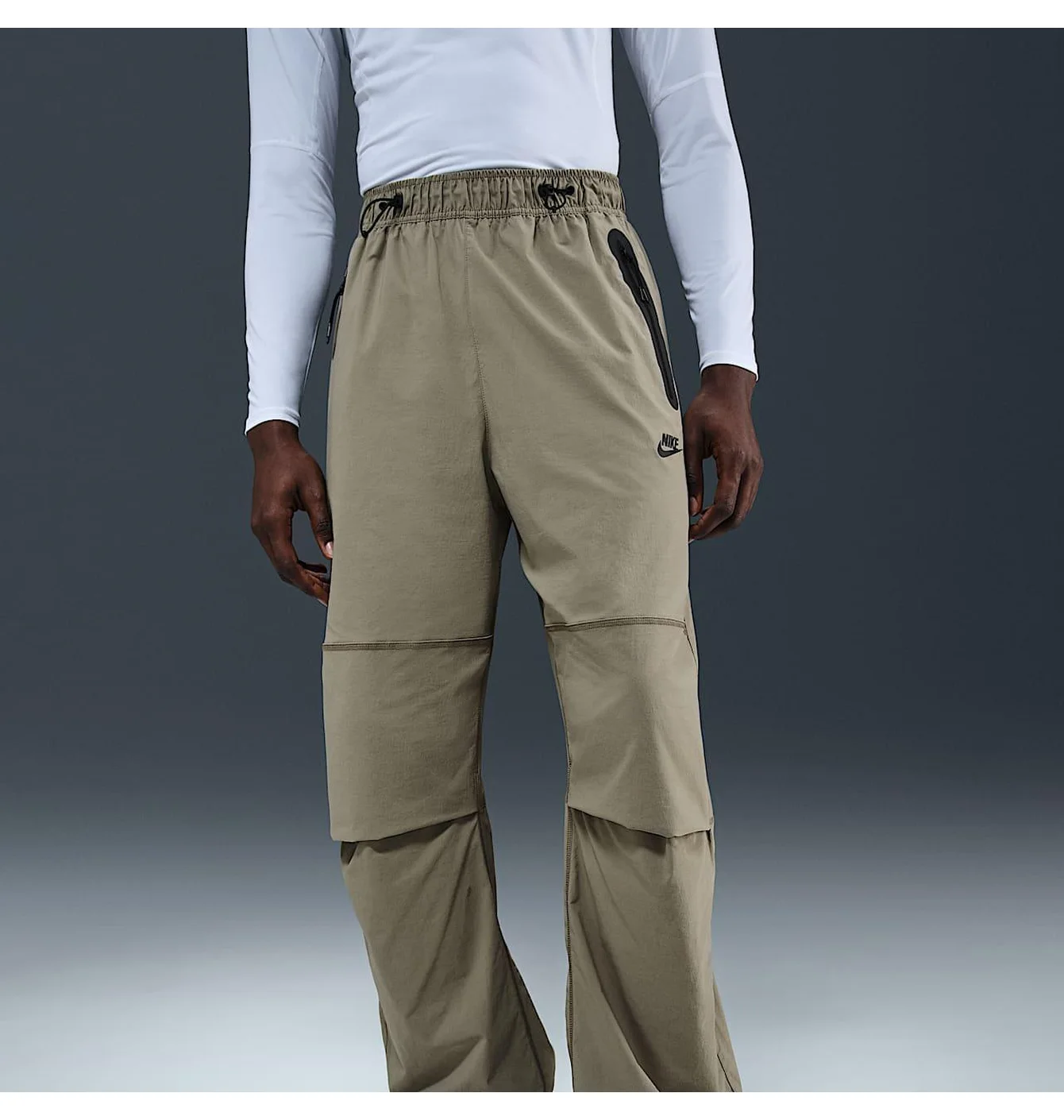 Штани чоловічі Nike Tech Woven Pants Olive HM7158-320