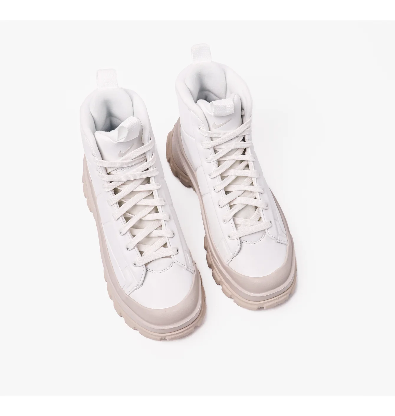 W NIKE BLAZER ROAM MID