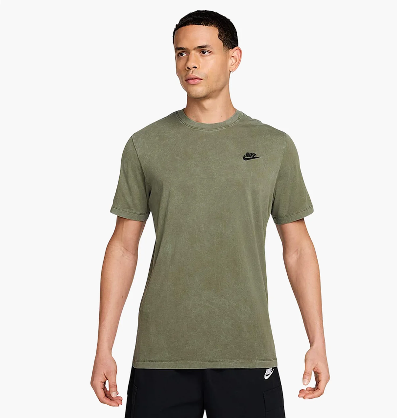 Футболка чоловіча Nike Sportswear Olive HJ0732-222