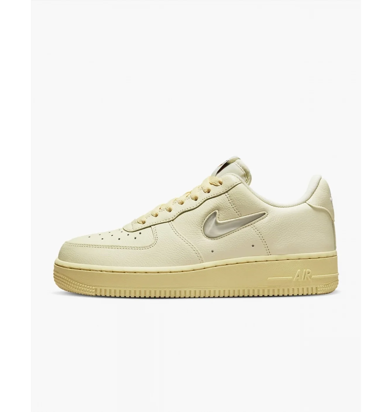 Кросівки жіночі Nike Air Force 1 07 Lx Beige Do9456-100