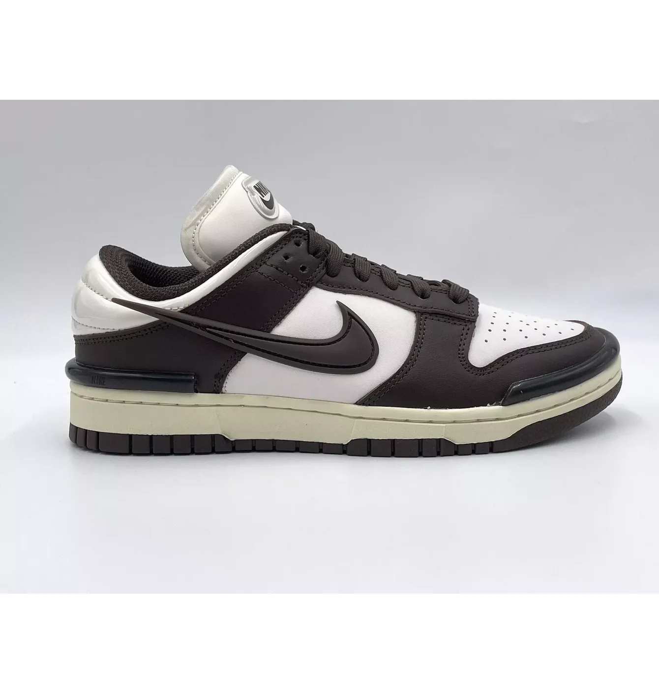 Кросівки жіночі Nike Dunk Low Twist Brown/White DZ2794-003