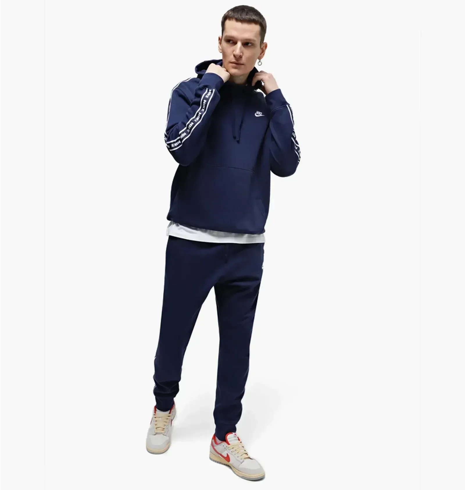 Спортивний костюм чоловічий Nike Club Fleece Graphic (FB7296-410)