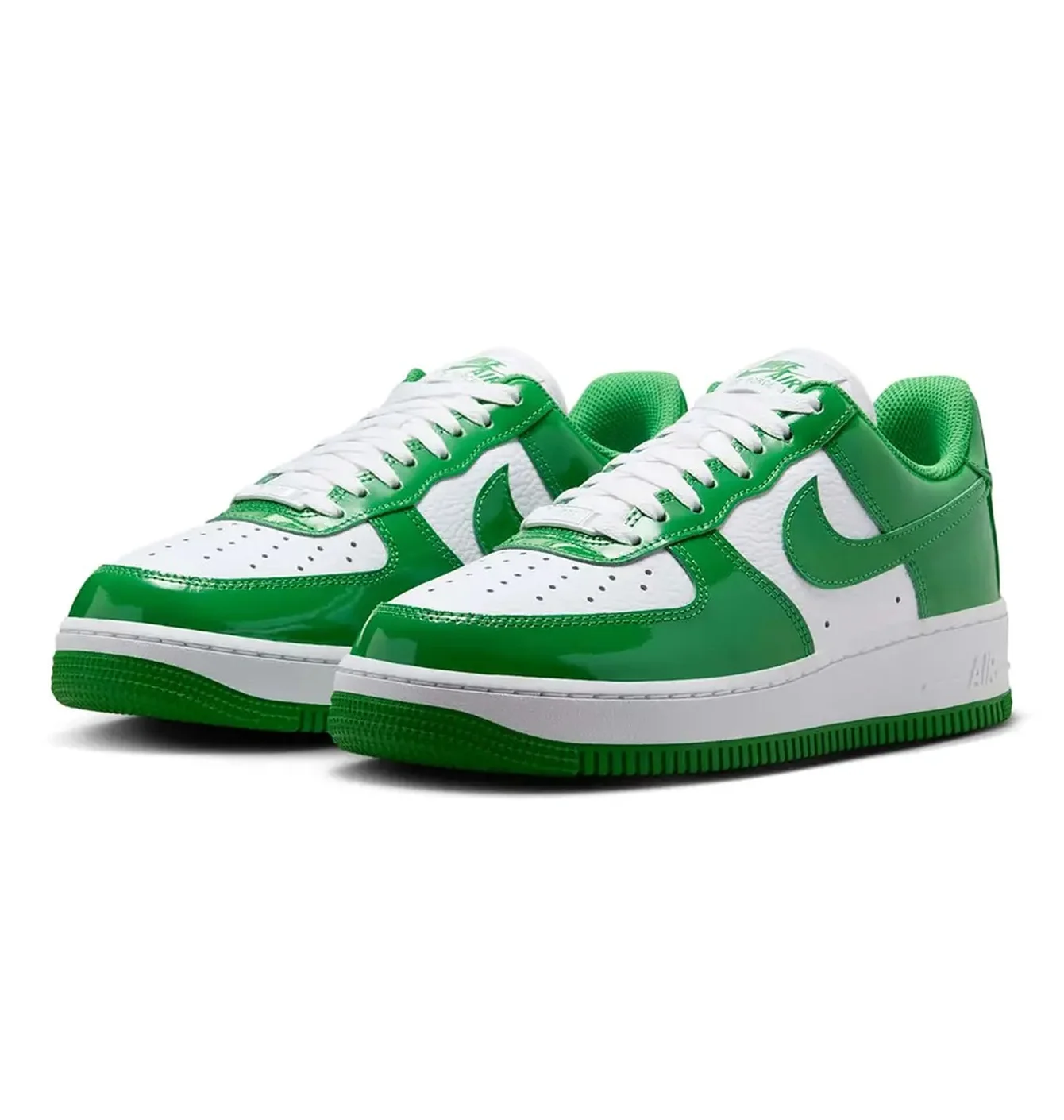 Кросівки жіночі Nike Air Force 1 07 White/Green FJ4801-300