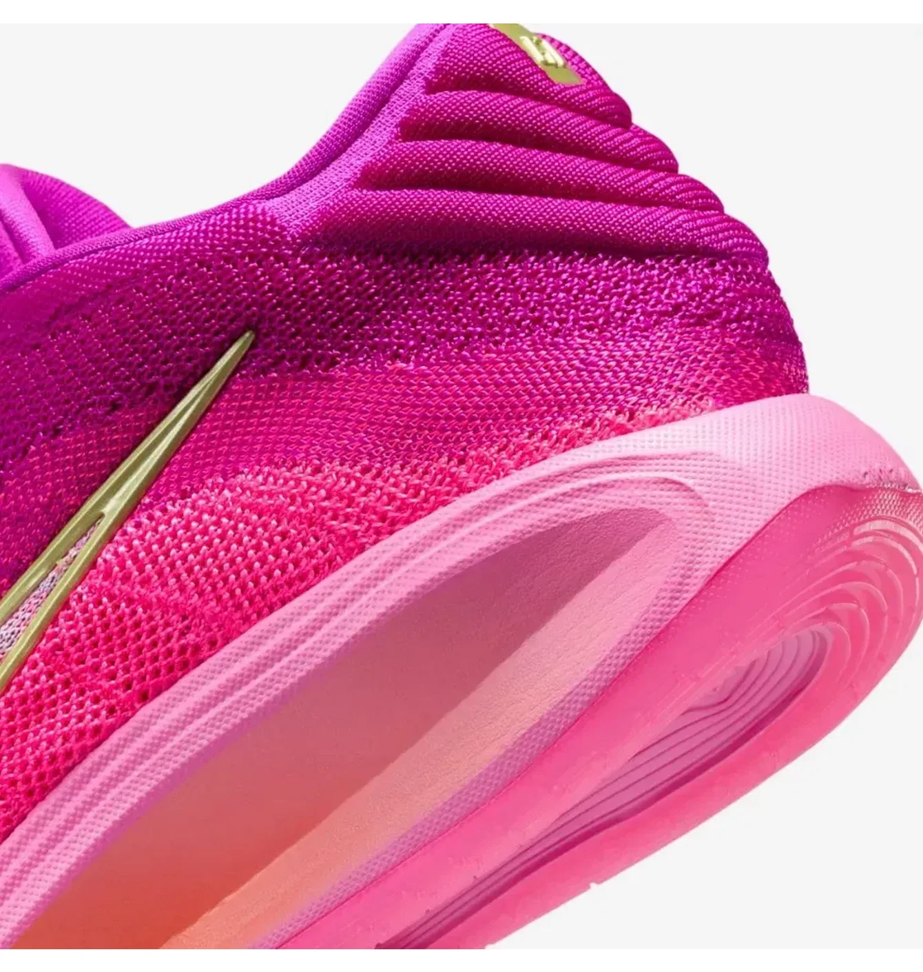 NIKE GT HUSTLE 3