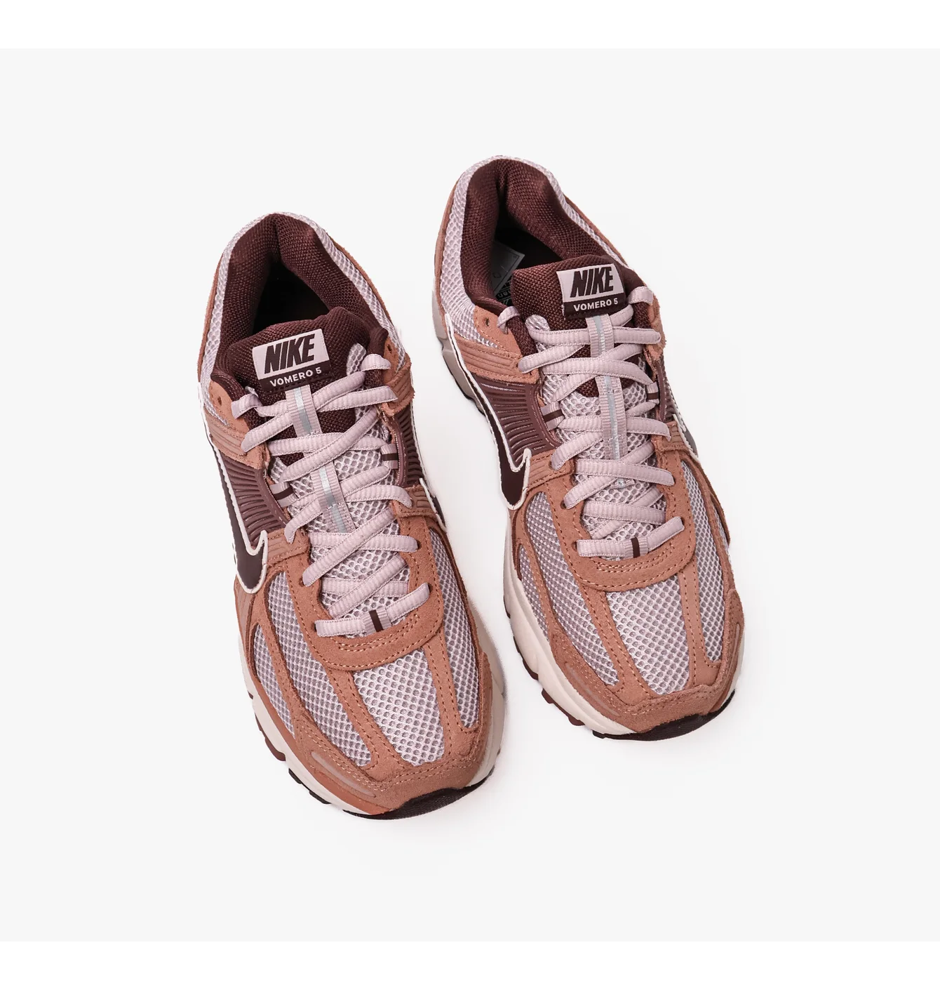 NIKE AIR ZOOM VOMERO 5