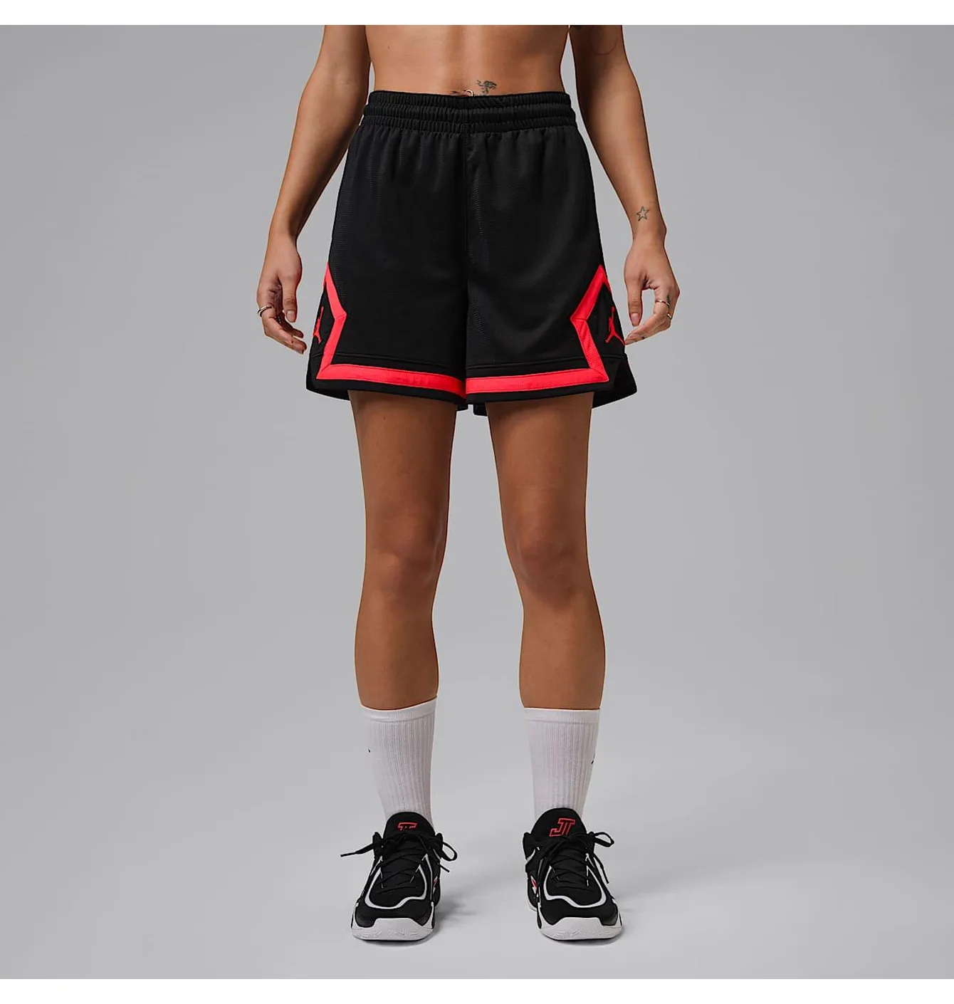 Шорти жіночі Air Jordan Diamond Sport Black FN5134-013
