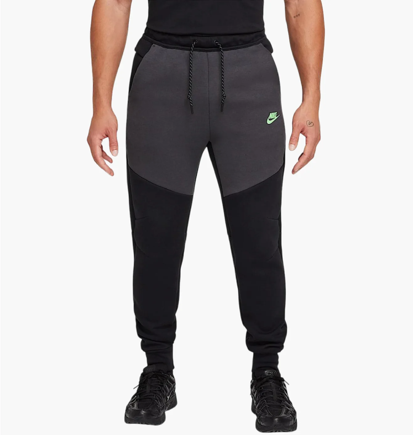 Штани чоловічі Nike Tech Black/Grey HV0959-015