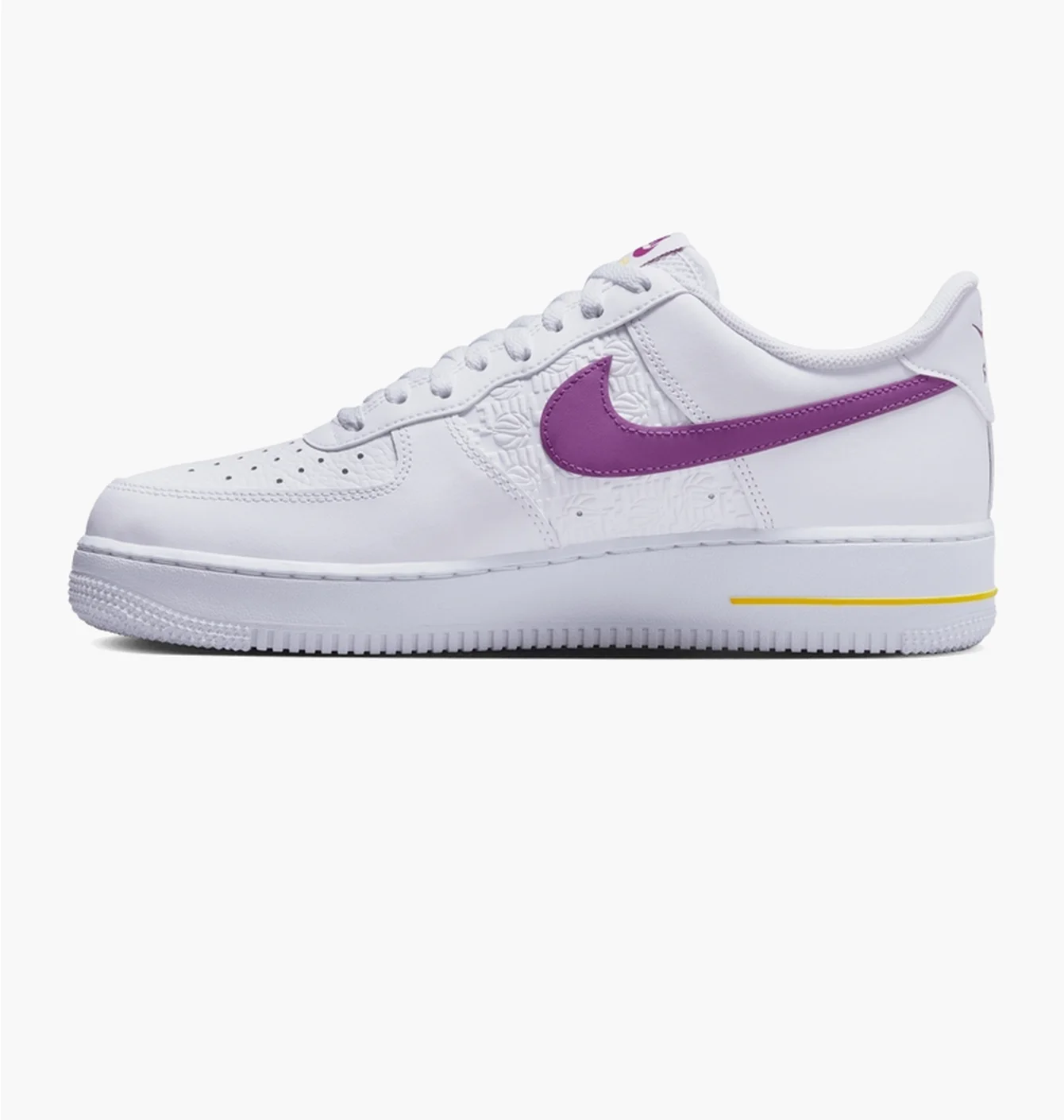 Кросівки чоловічі NIKE Air Force 1 `07 White FJ4209-100