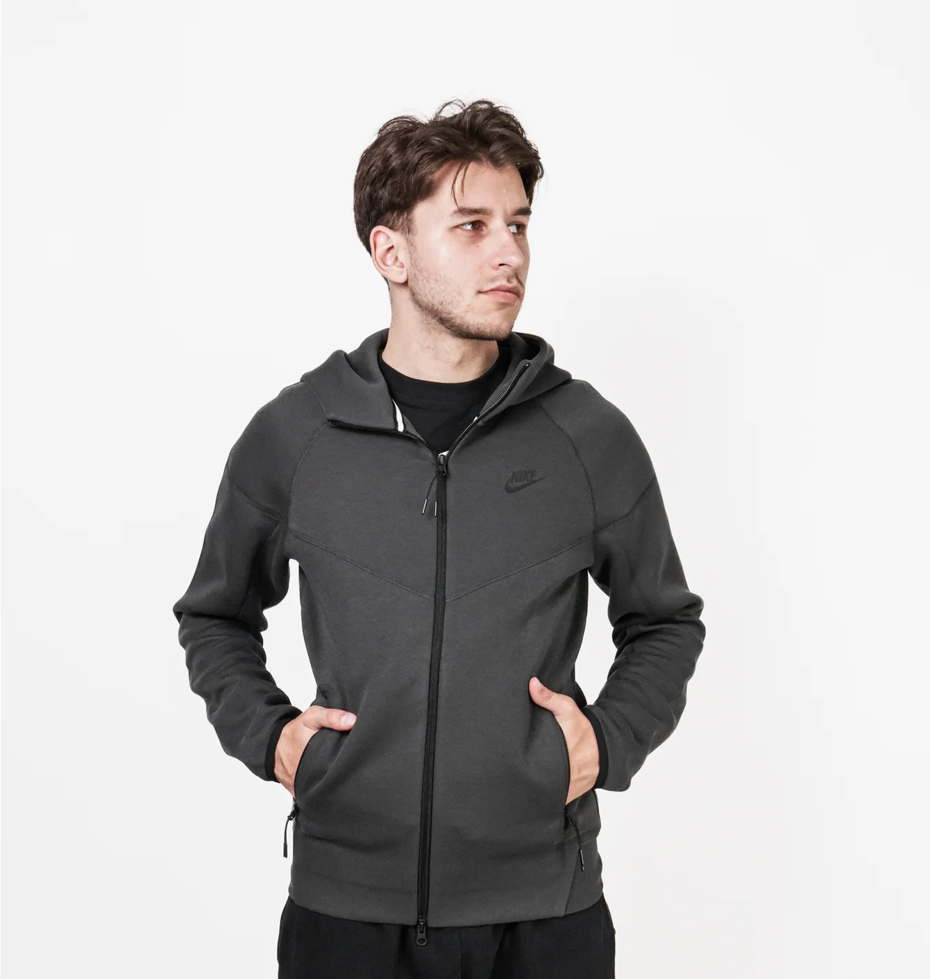 Толстовка чоловіча Nike Sportswear Tech Fleece Windrunner Black FB7921-060