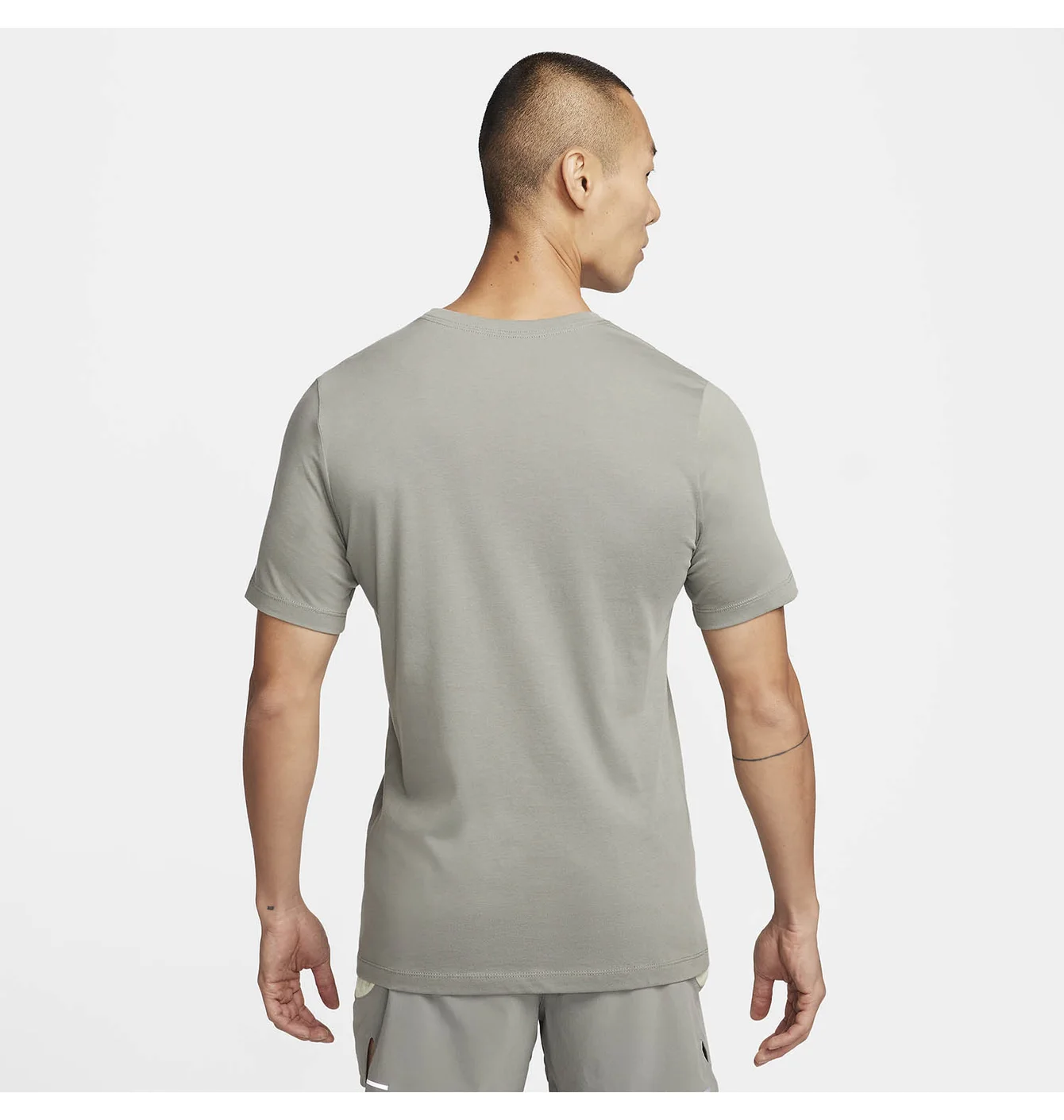 Футболка чоловіча Nike M Df Tee Trail Logo Grey FQ3914-053