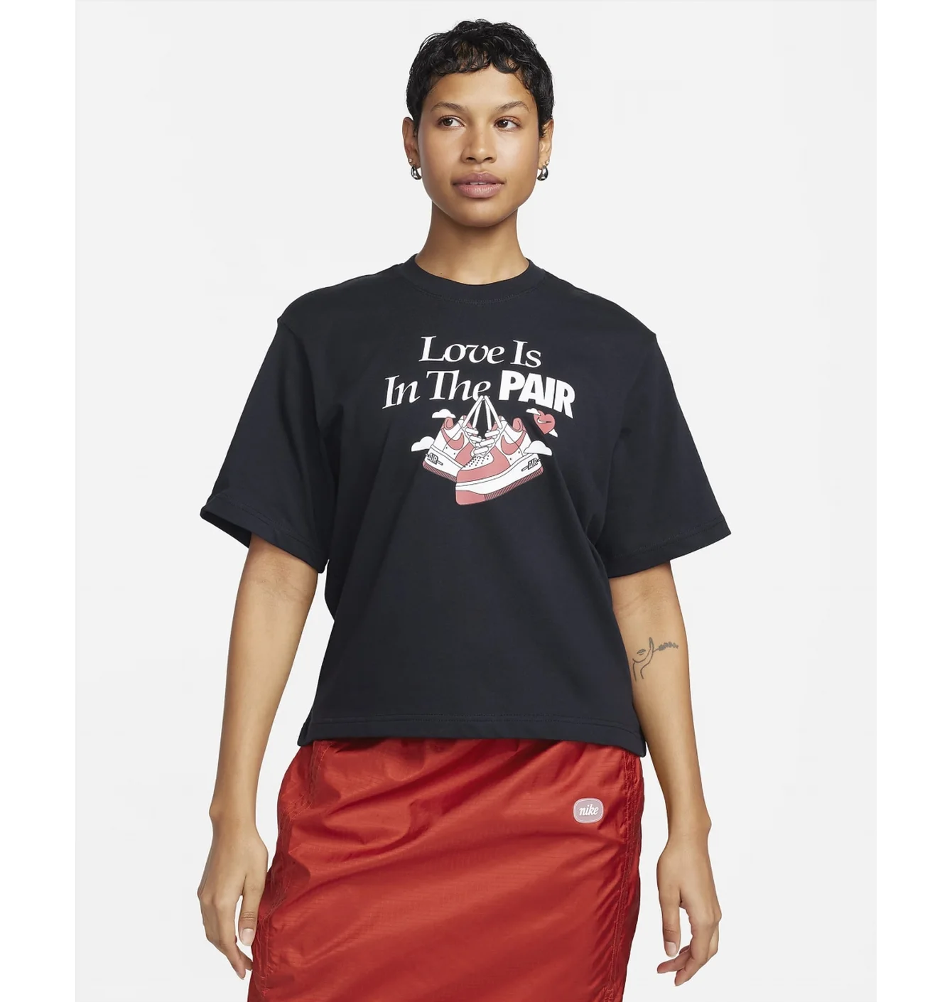 Футболка жіноча Nike Sportswear Black FQ8870-010
