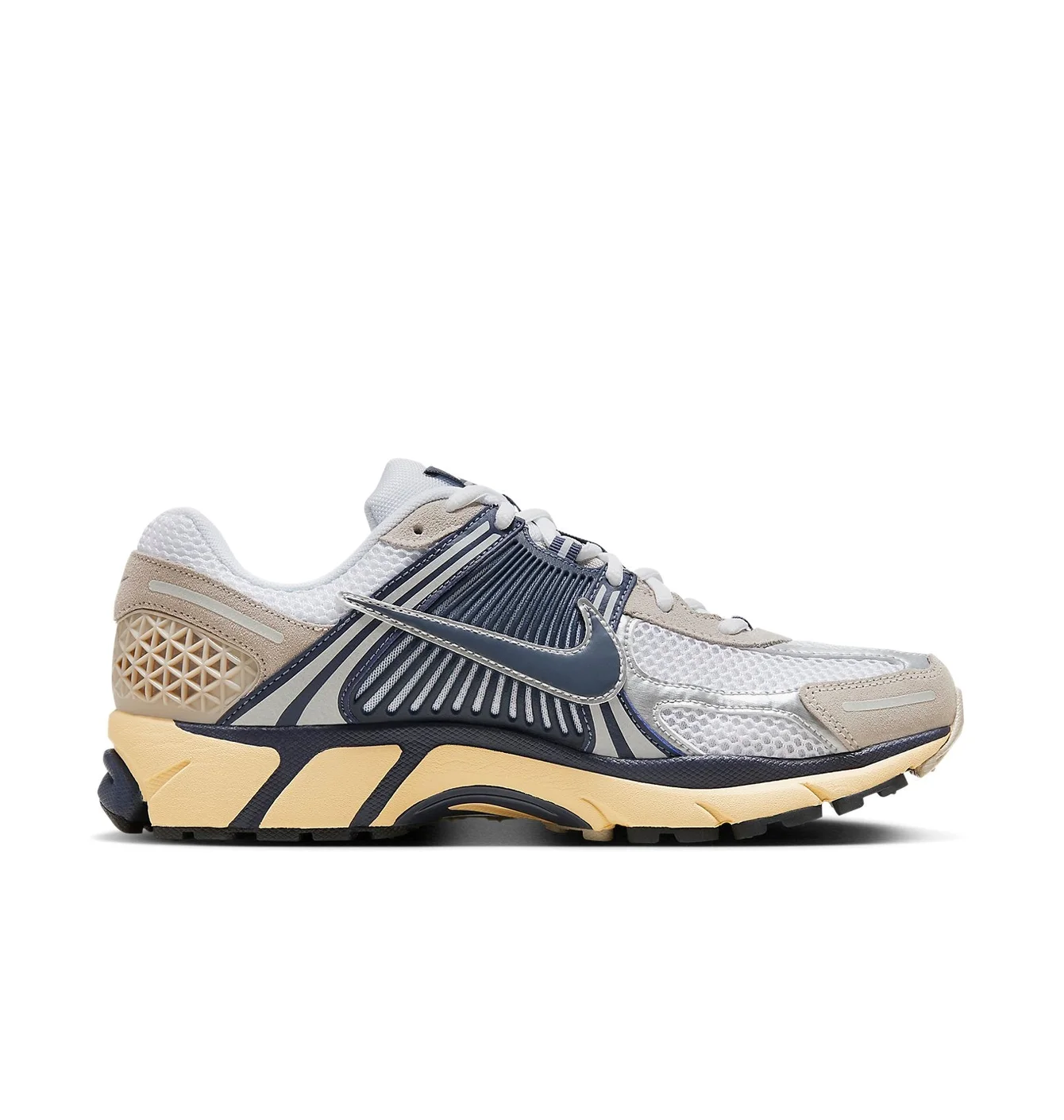 NIKE AIR ZOOM VOMERO 5