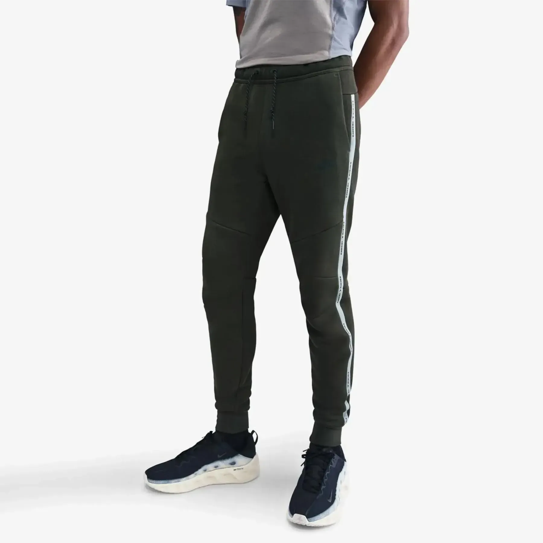 Брюки чоловічі Nike Nk Tech Flc Jggr Pant Reflec (IM6540-355)