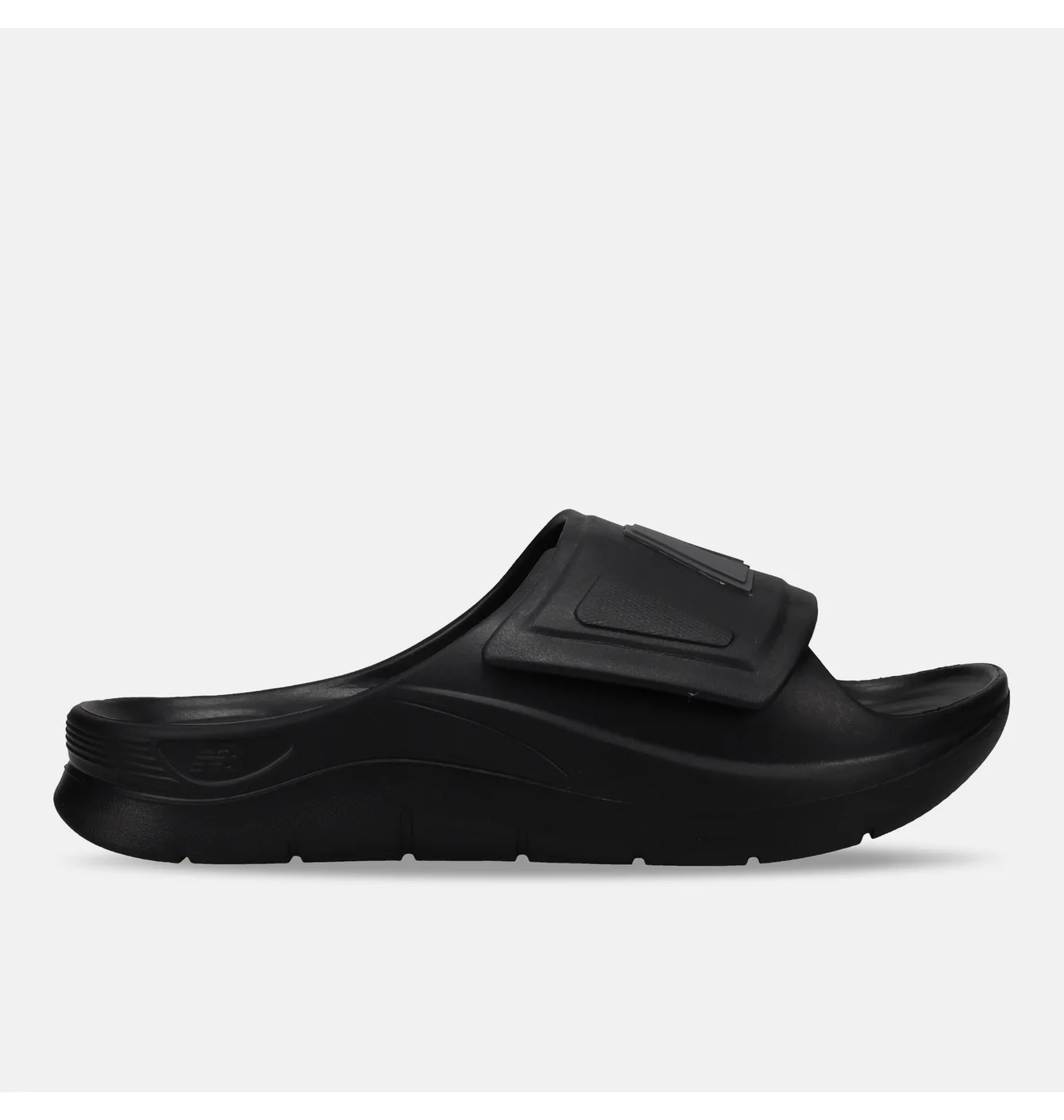 Тапочки чоловічі New Balance 202Xa Black SMASPTB1
