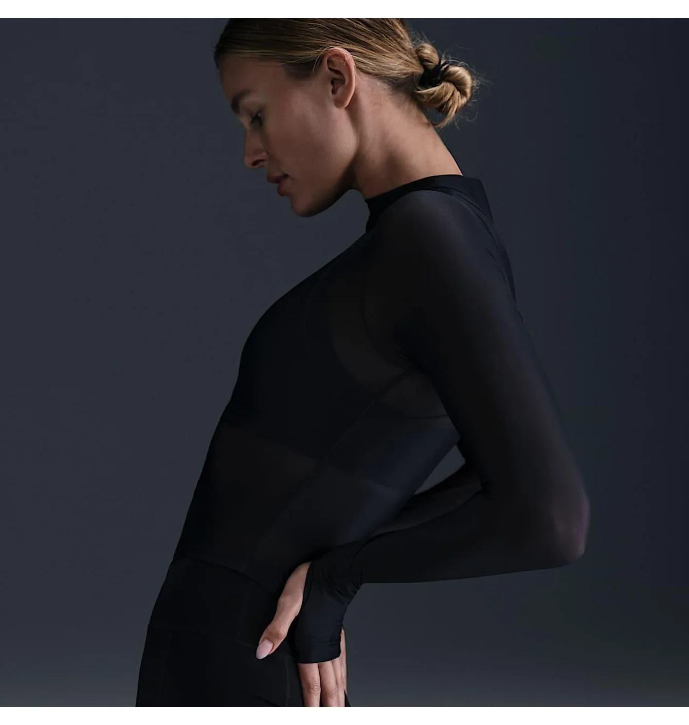 Лонгслів жіночий Nike Zenvy Sheer WomenS Dri-Fit Black FV7915-010