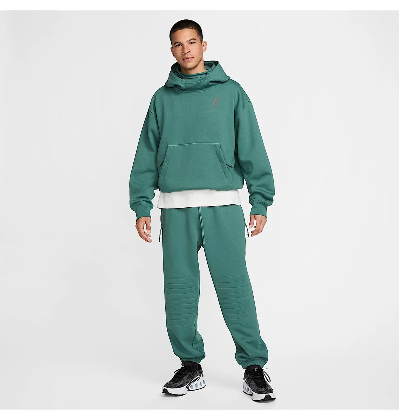 Худі чоловіче Nike Liverpool F.C. Tech Pack Green FQ7787-361