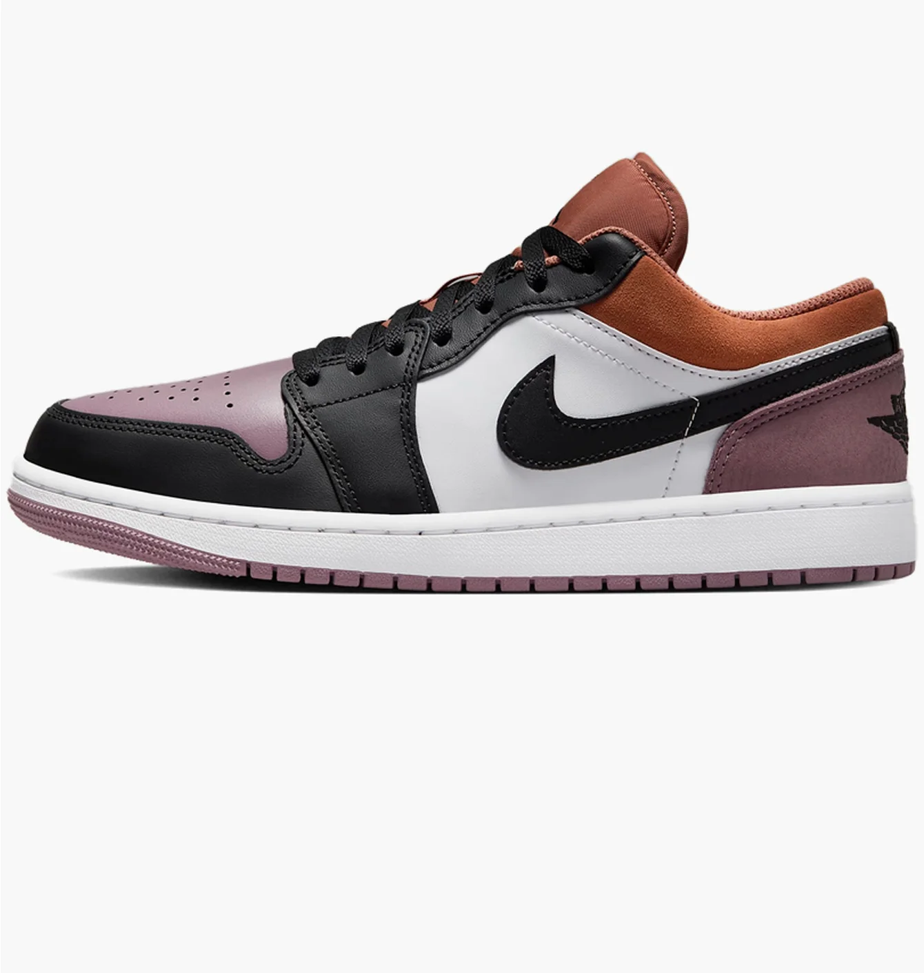 Кросівки чоловічі Air Jordan 1 Low Se Shoes Black/White FB9907-102