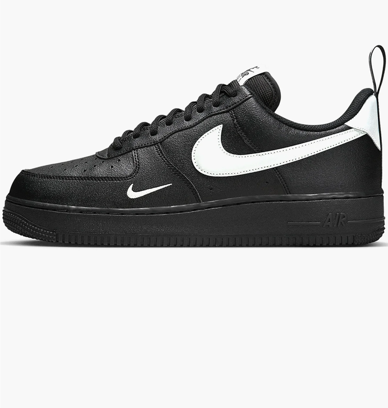 Кросівки чоловічі Nike Air Force 1 07 Lv8 Ut Black Dx8967-001