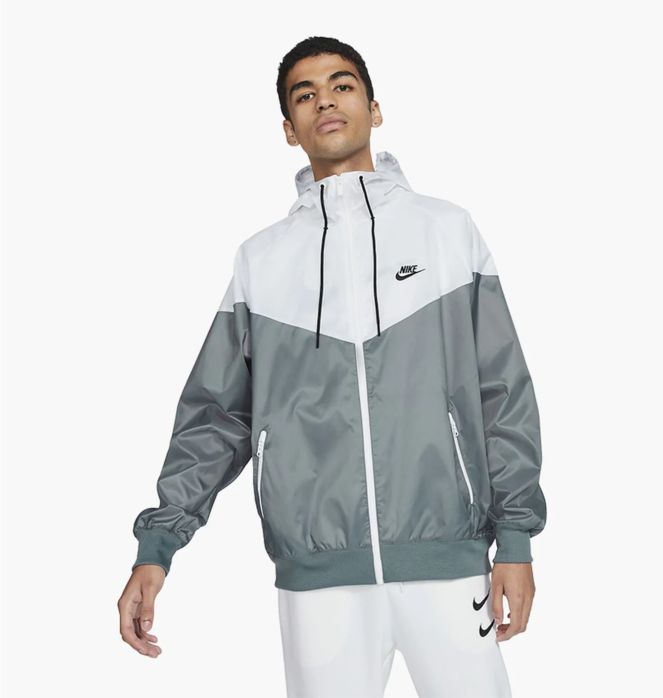 Вітровка чоловіча Nike Sportswear Windrunner Grey/White DA0001-084