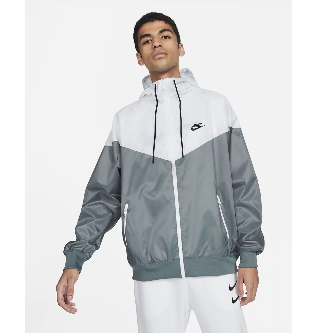 Вітровка чоловіча Nike Sportswear Windrunner Grey/White DA0001-084