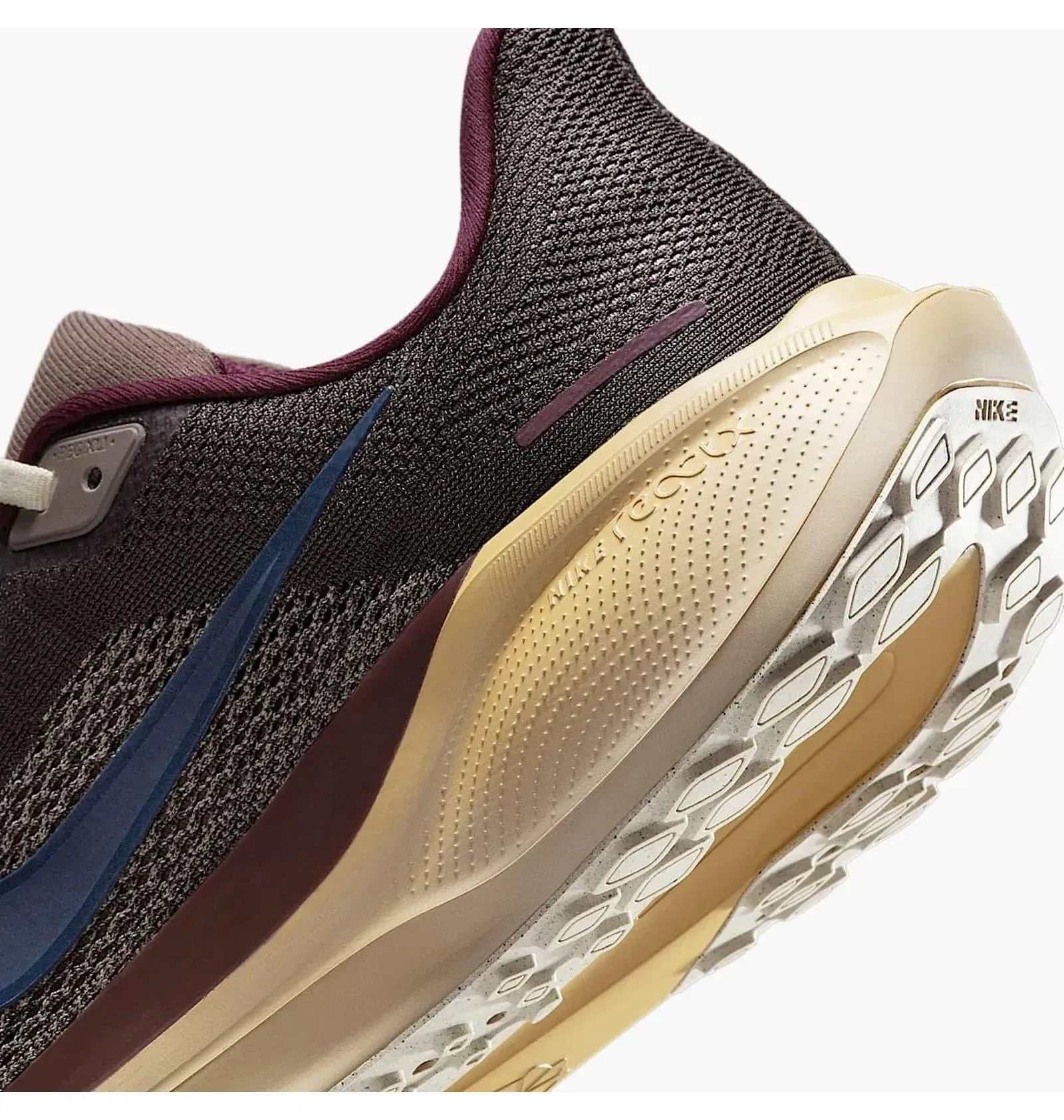 Кросівки чоловічі Nike Pegasus 41 Premium (HV4327-299)