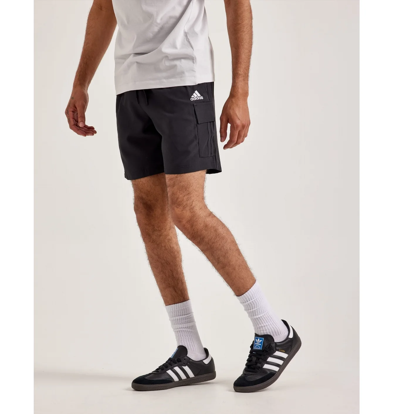 Шорти чоловічі Adidas Essentials Woven Shorts Black IV7198