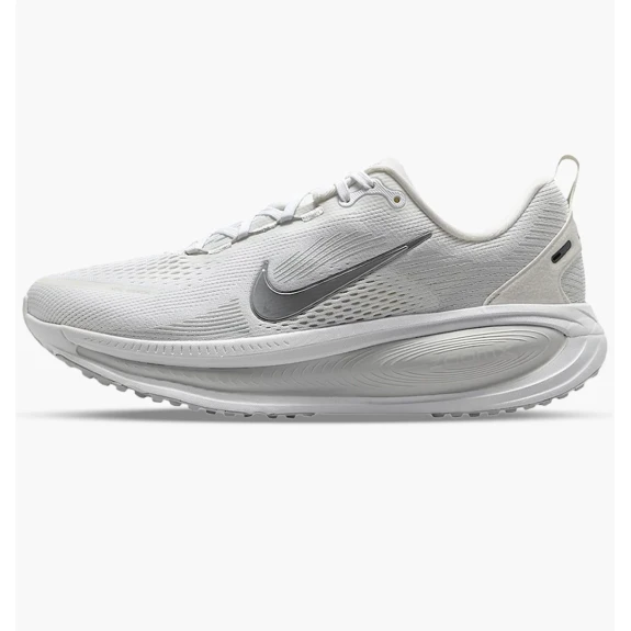 W NIKE AIR ZOOM VOMERO 18