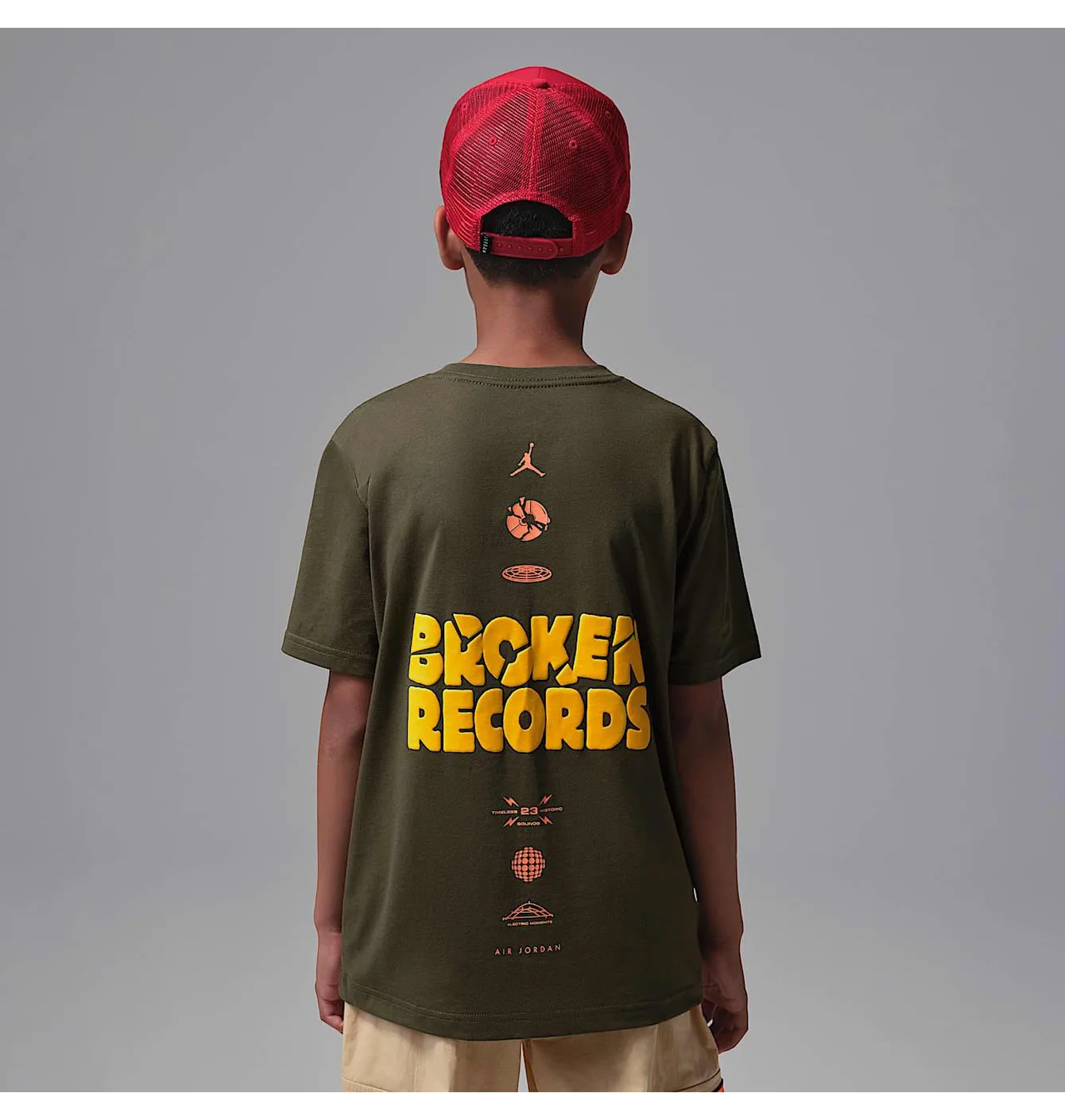 Футболка дитяча Air Jordan Jdb Mj Broken Records Green 95F628-F84