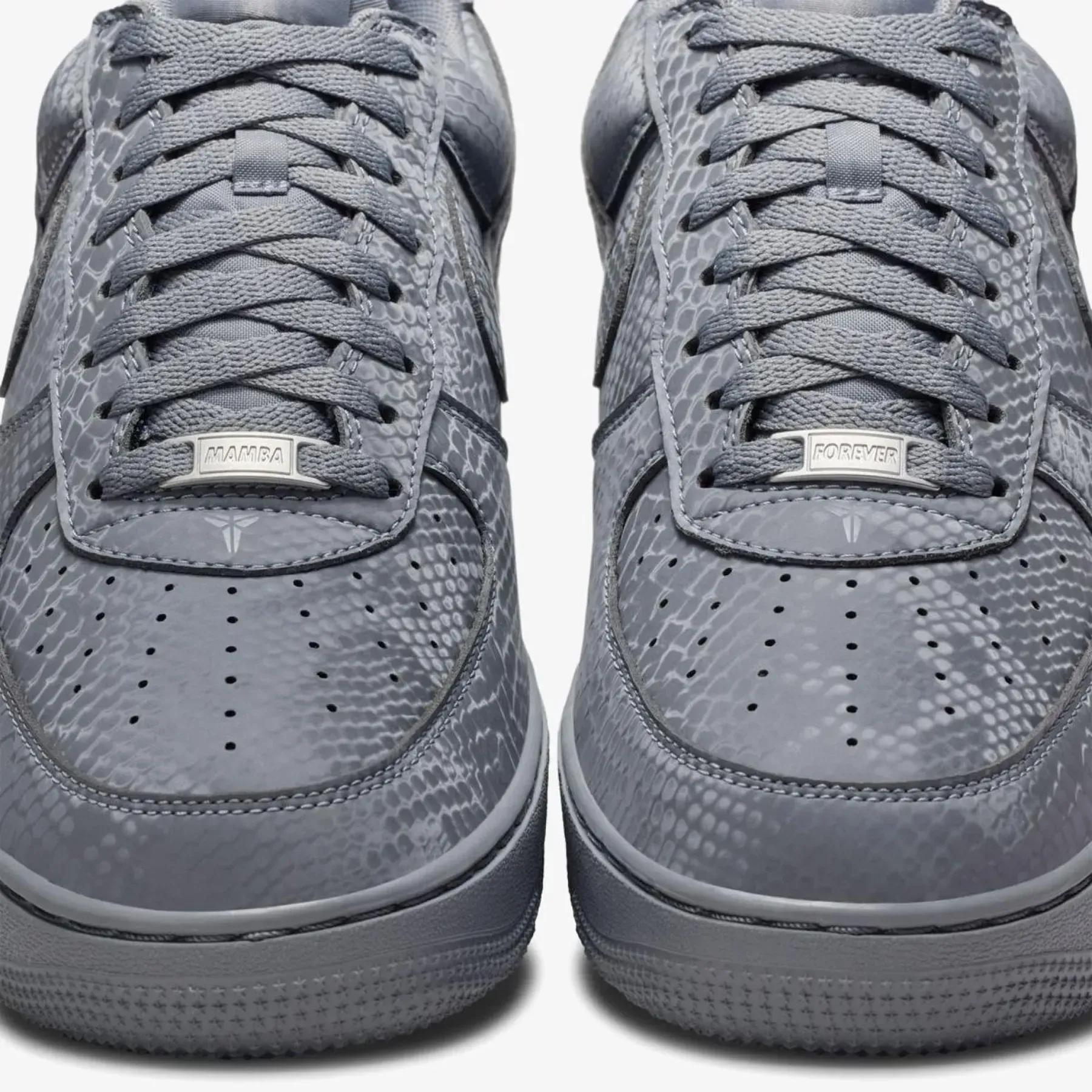 Кросівки чоловічі Nike Kobe Bryant X Air Force 1 Low Cool Grey (IB0018-004)