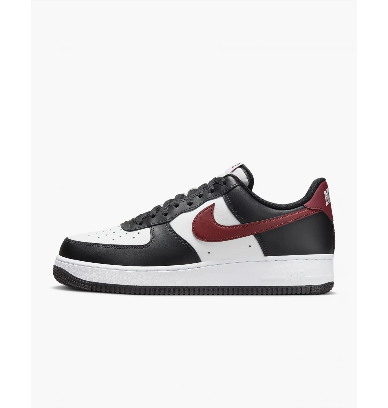Кросівки чоловічі Nike Air Force 1 07 Black/White FZ4615-001