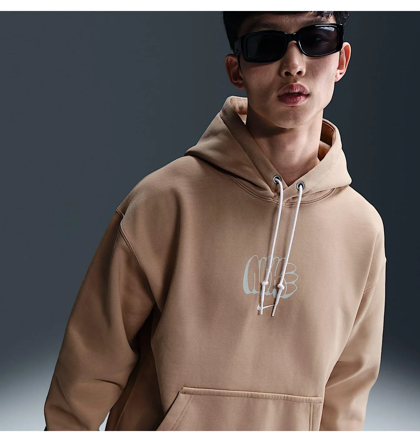 Худі чоловіче Nike Solo Swooth Beige HQ4181-200
