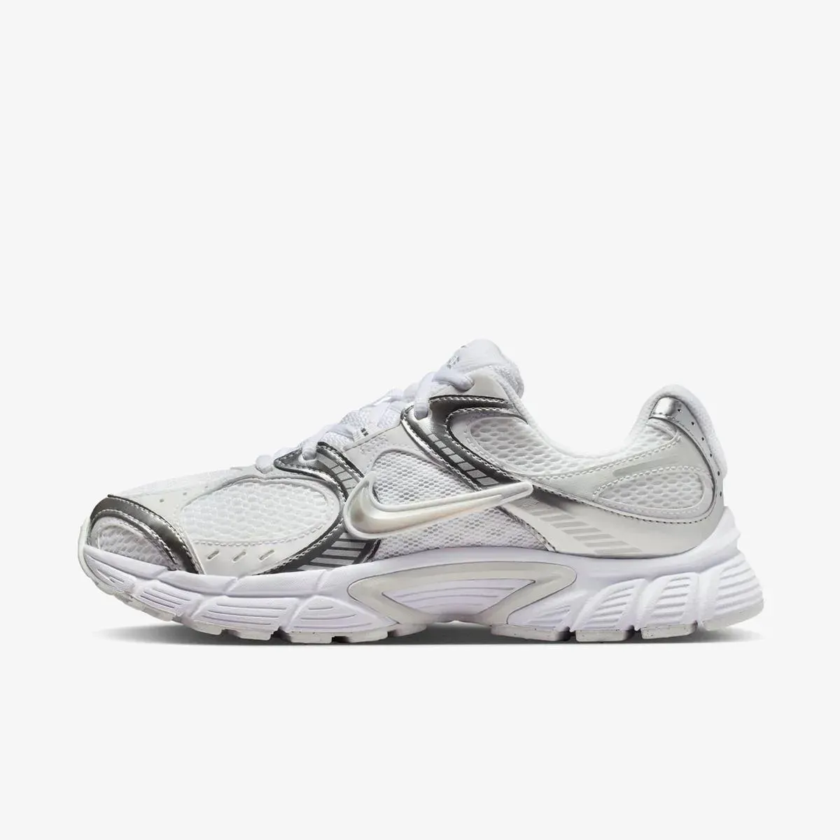 Кросівки жіночі Nike W V5 Rnr (HQ7901-112)