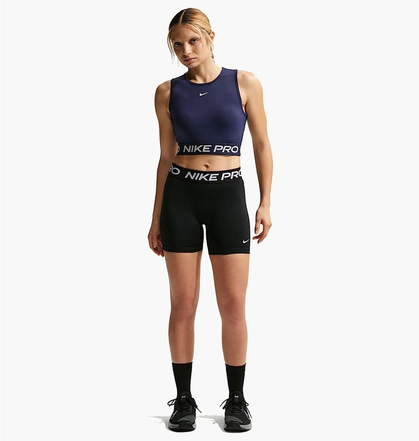 Шорти жіночі Nike Pro 365 WomenS 5 Mid- Rise Shorts Black IQ6018-010