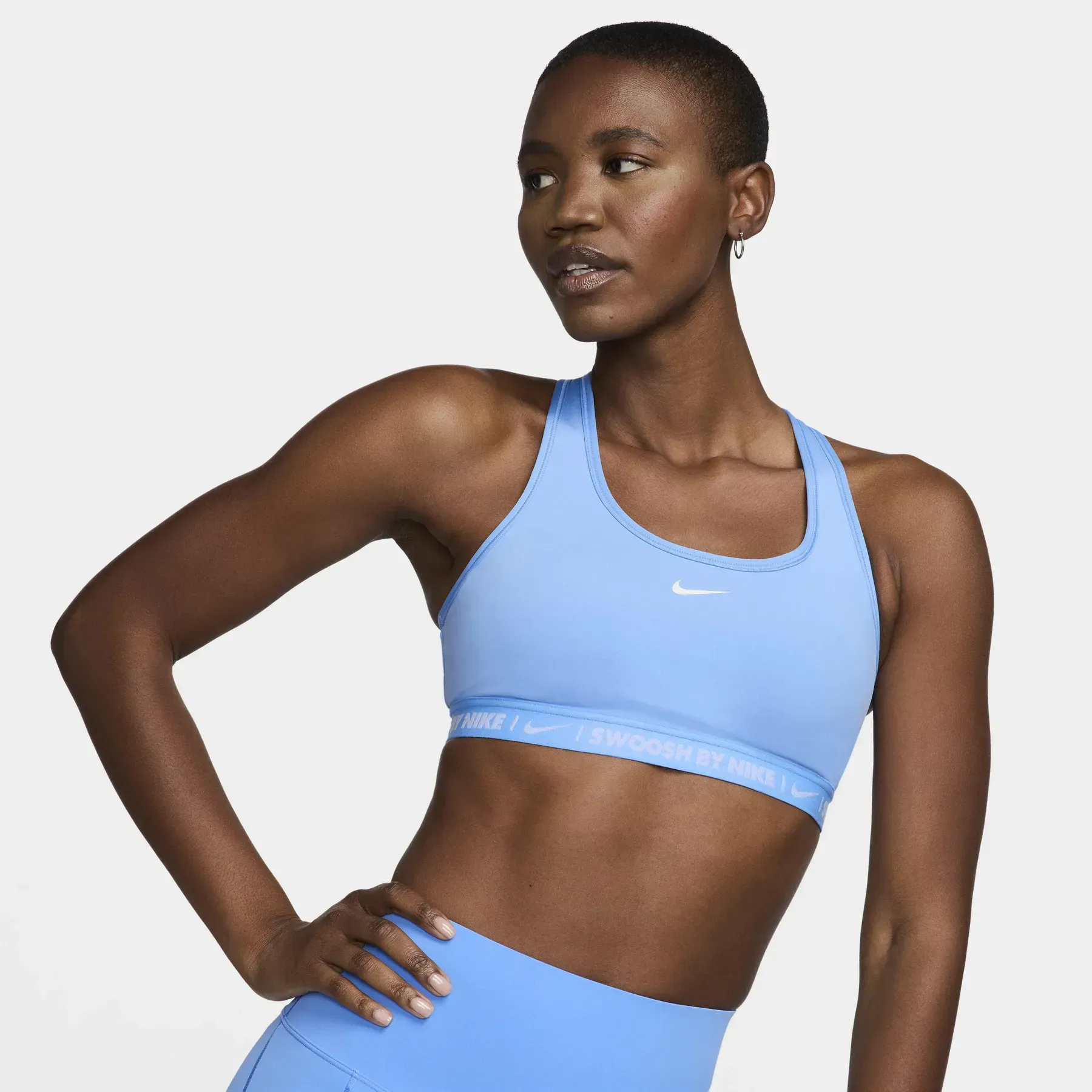 Спортивний топ жіночий Nike Swoosh Medium-Support (HF6425-412)