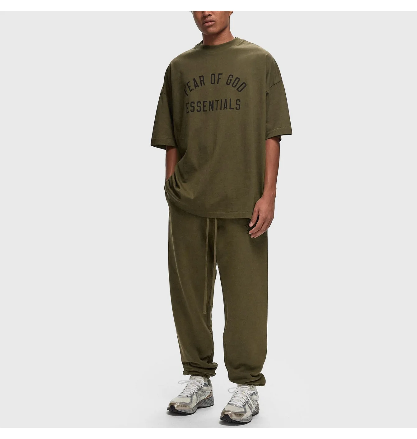 Футболка чоловіча Fear of God Essentials Brown 125BT244194F