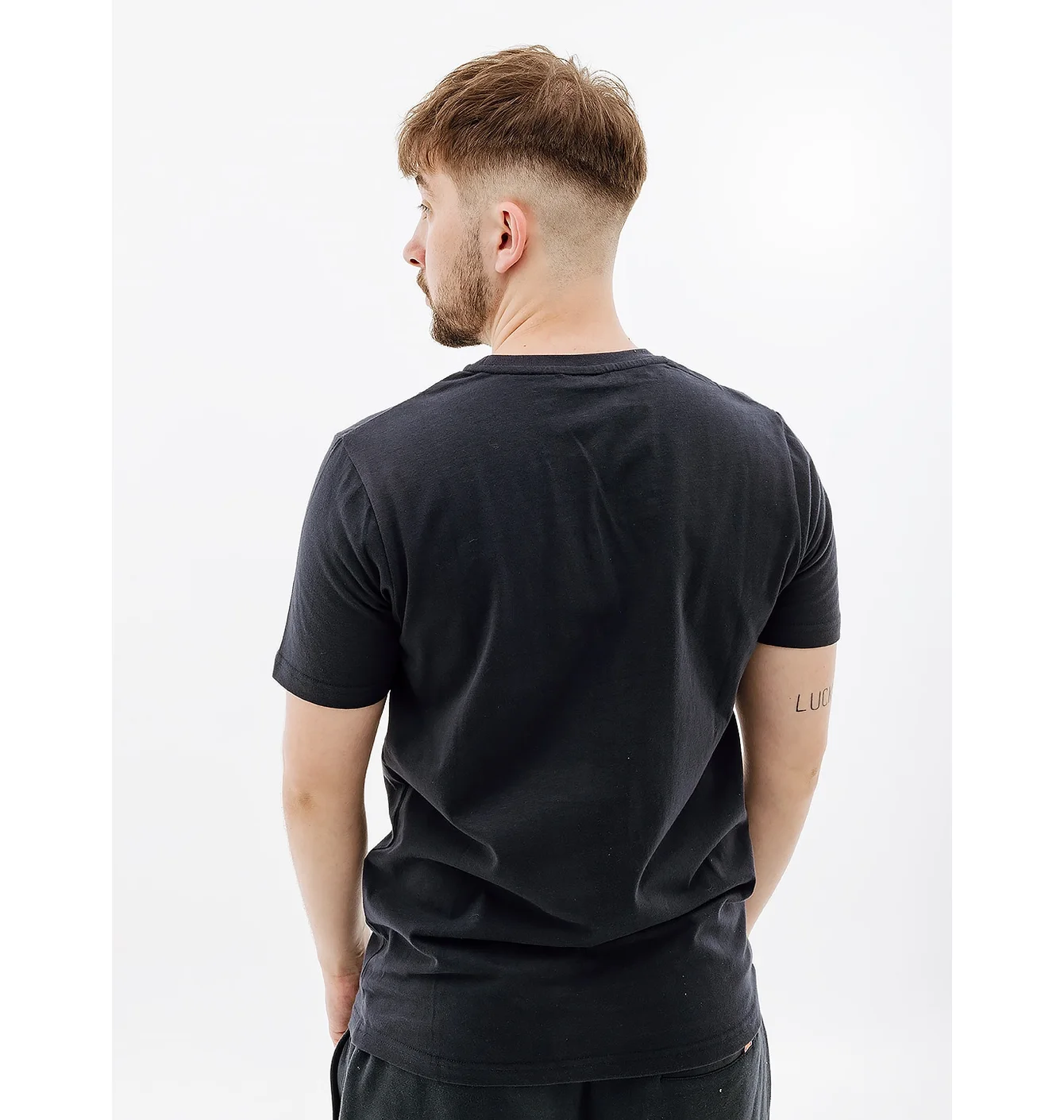 Футболка чоловіча Ellesse Voodoo Tee Black SHB06835-429