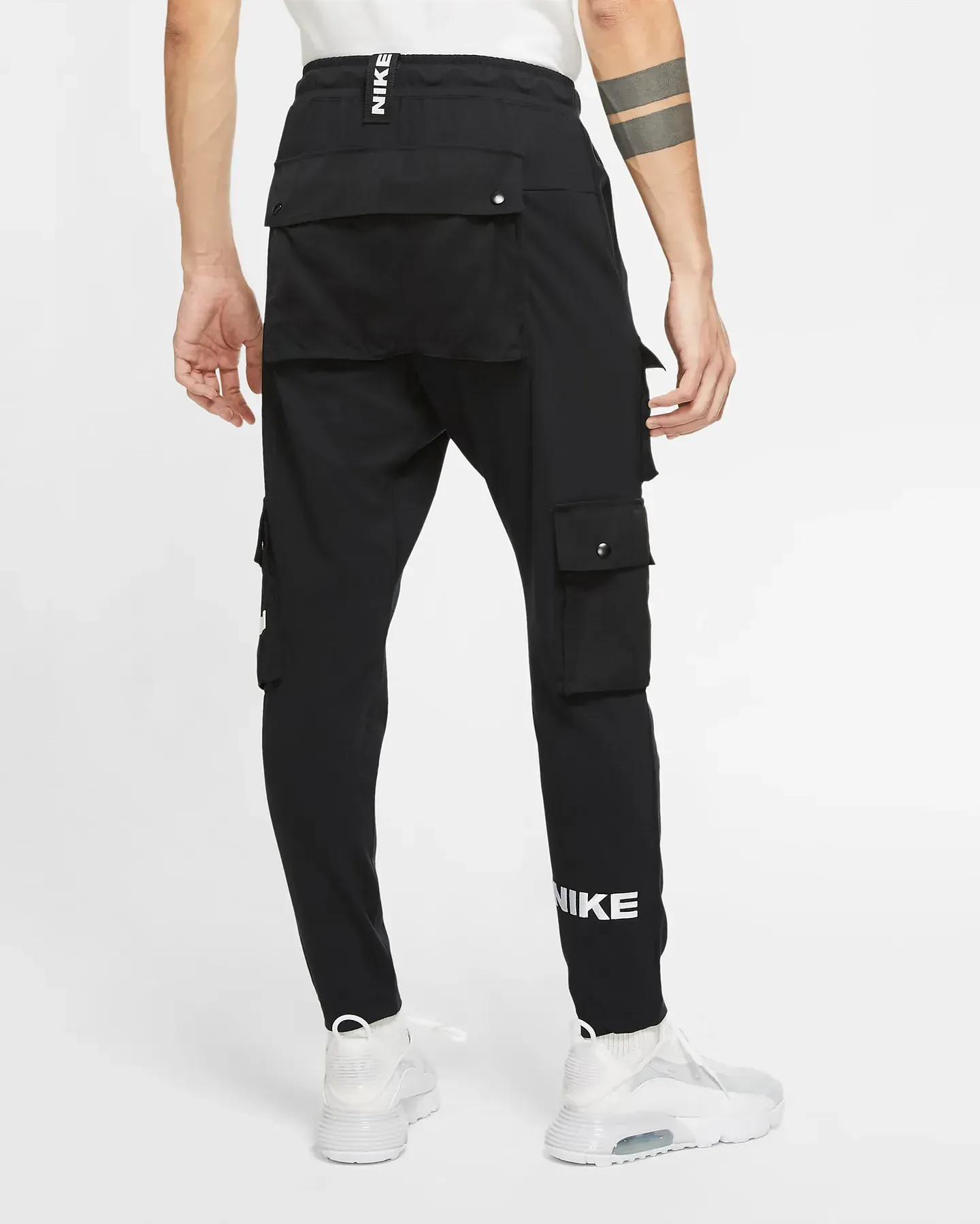 Брюки чоловічі Nike Sportswear City Made (DB3611-010)