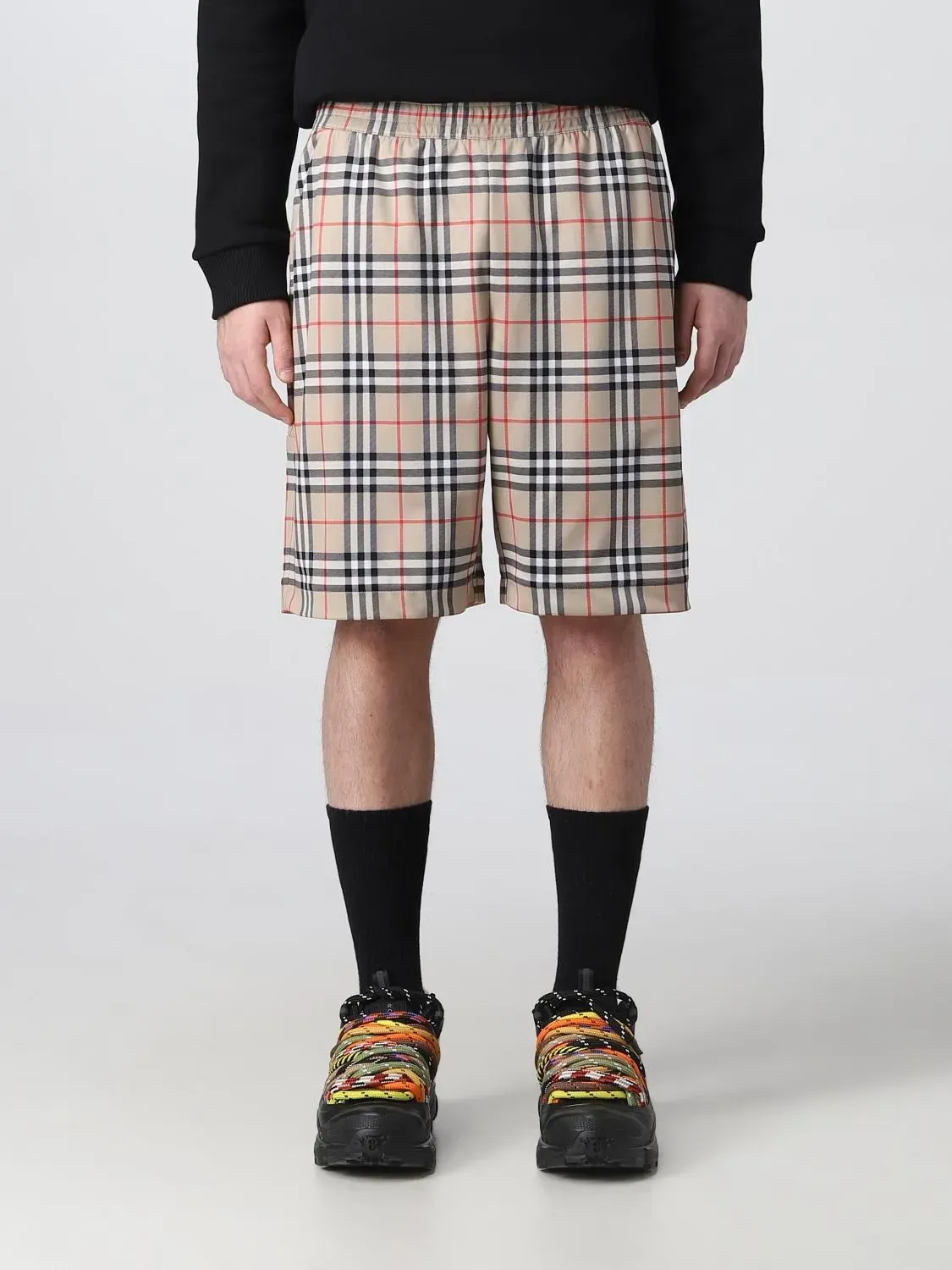 Шорти унісекс Burberry Short Nam (8026469)