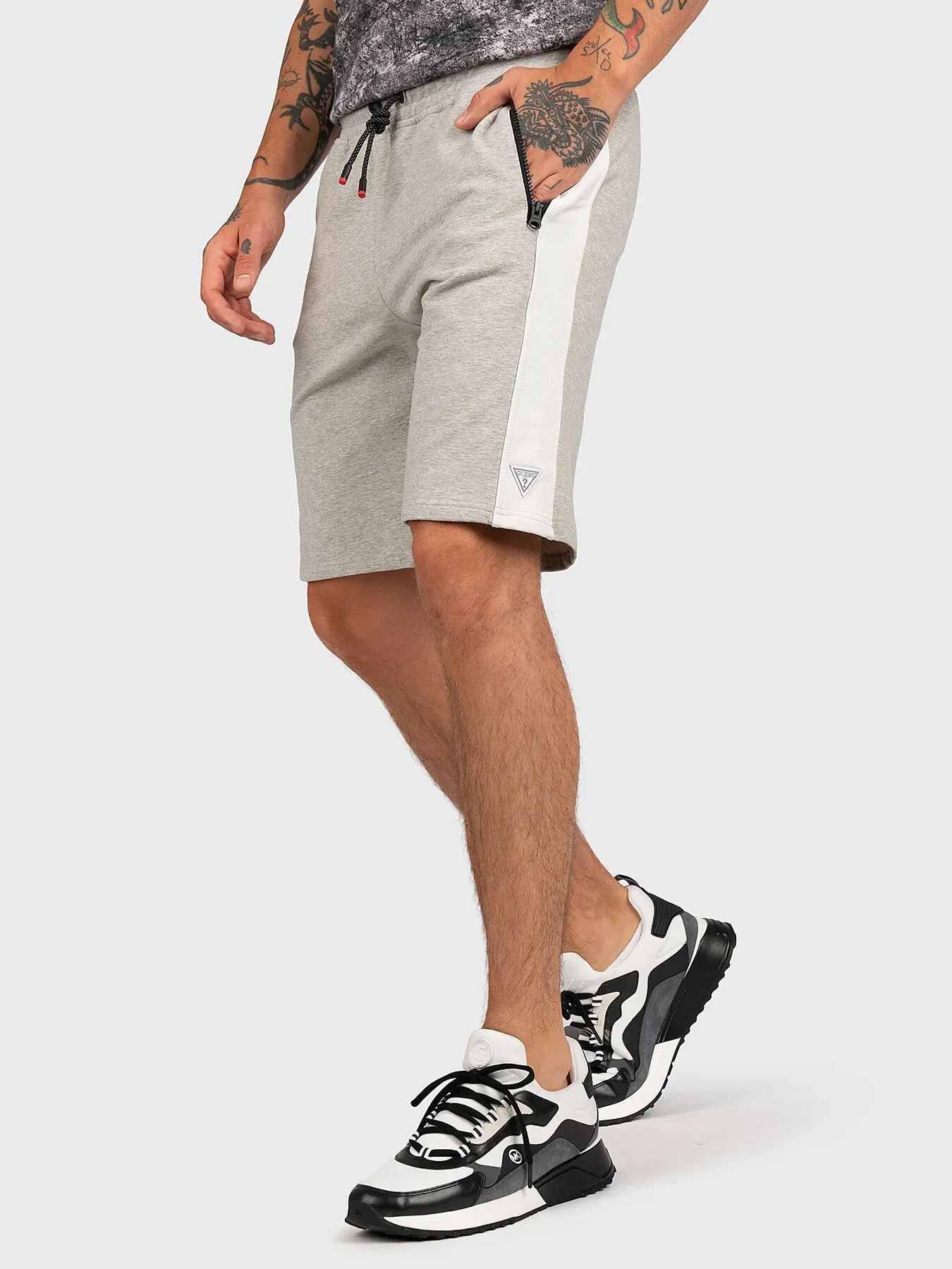 Шорти чоловічі Guess Sports Shorts Beige (Z2YD01K7ON1)