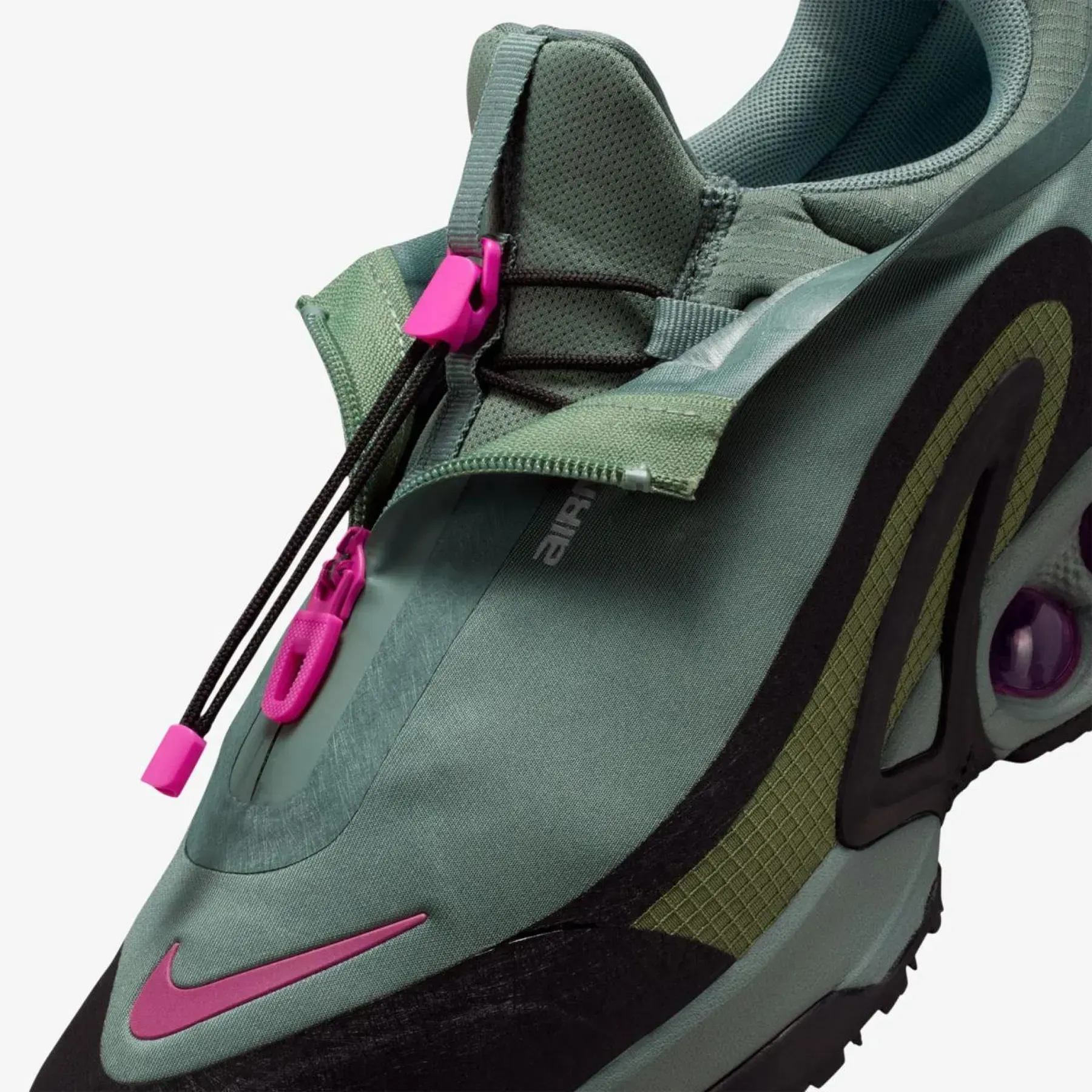 Кросівки чоловічі Nike Air Max Dn Roam (HQ8605-300)