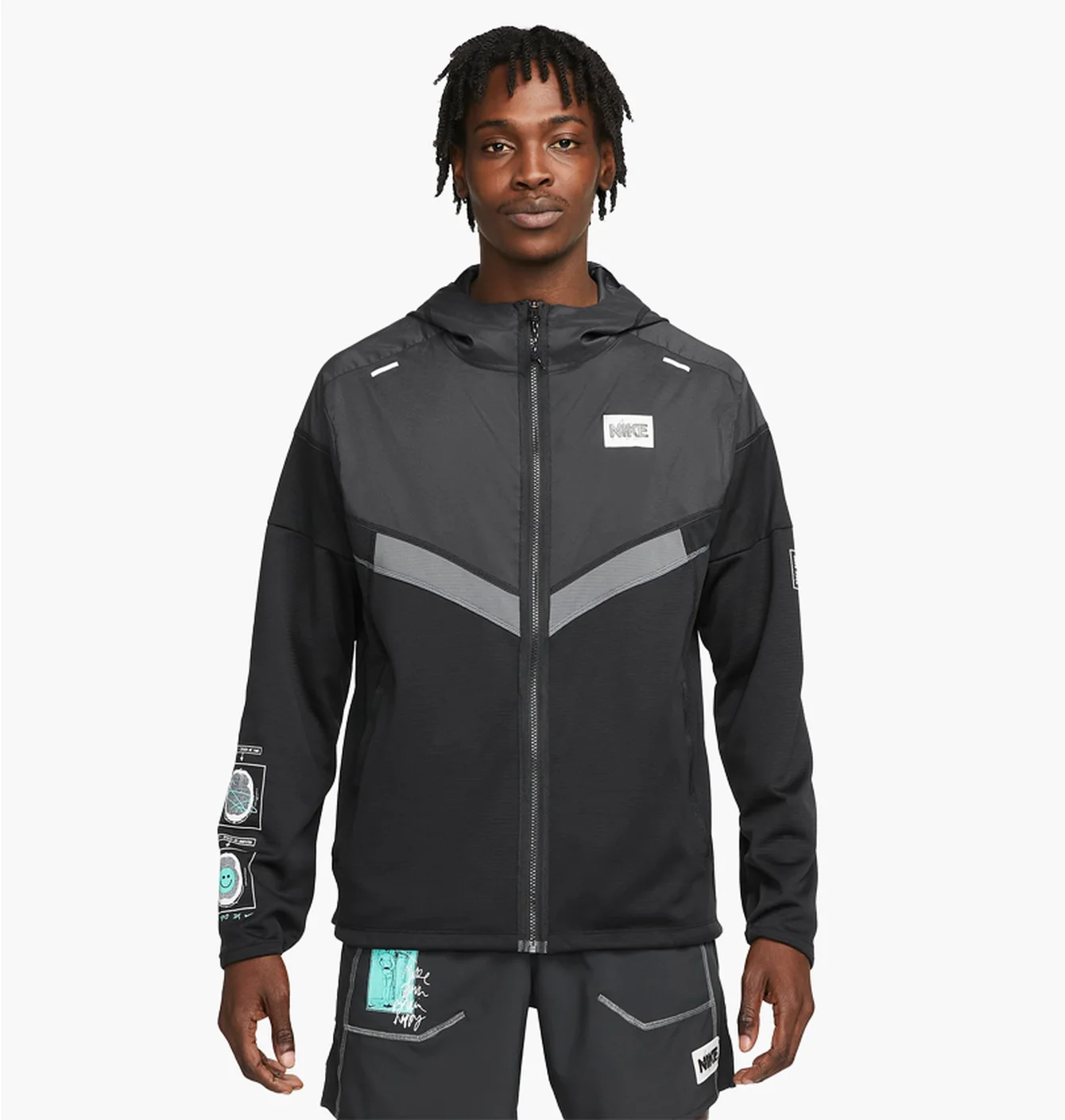 Куртка чоловіча Nike Windrunner D.Y.E. MenS Running Jacket Grey DR2827-010