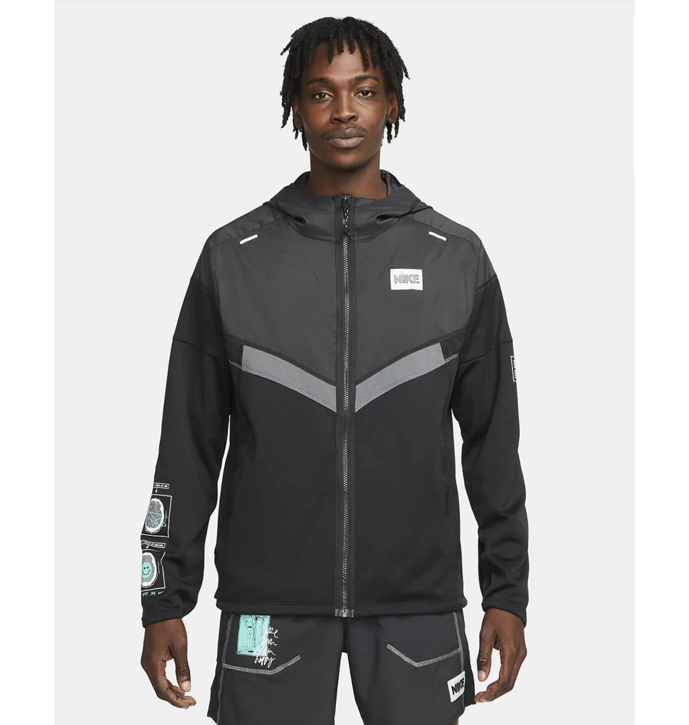 Куртка чоловіча Nike Windrunner D.Y.E. MenS Running Jacket Grey DR2827-010