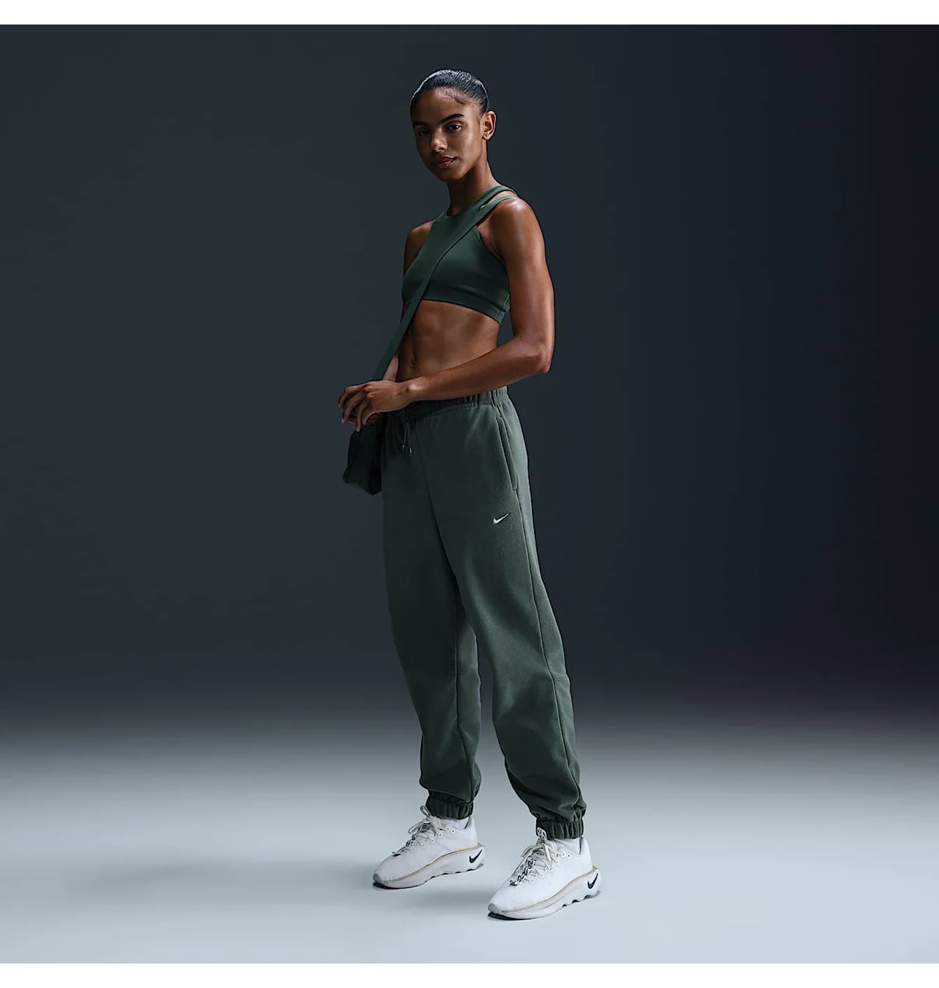 Штани жіночі Nike Therma-Fit Olive FB5578-338