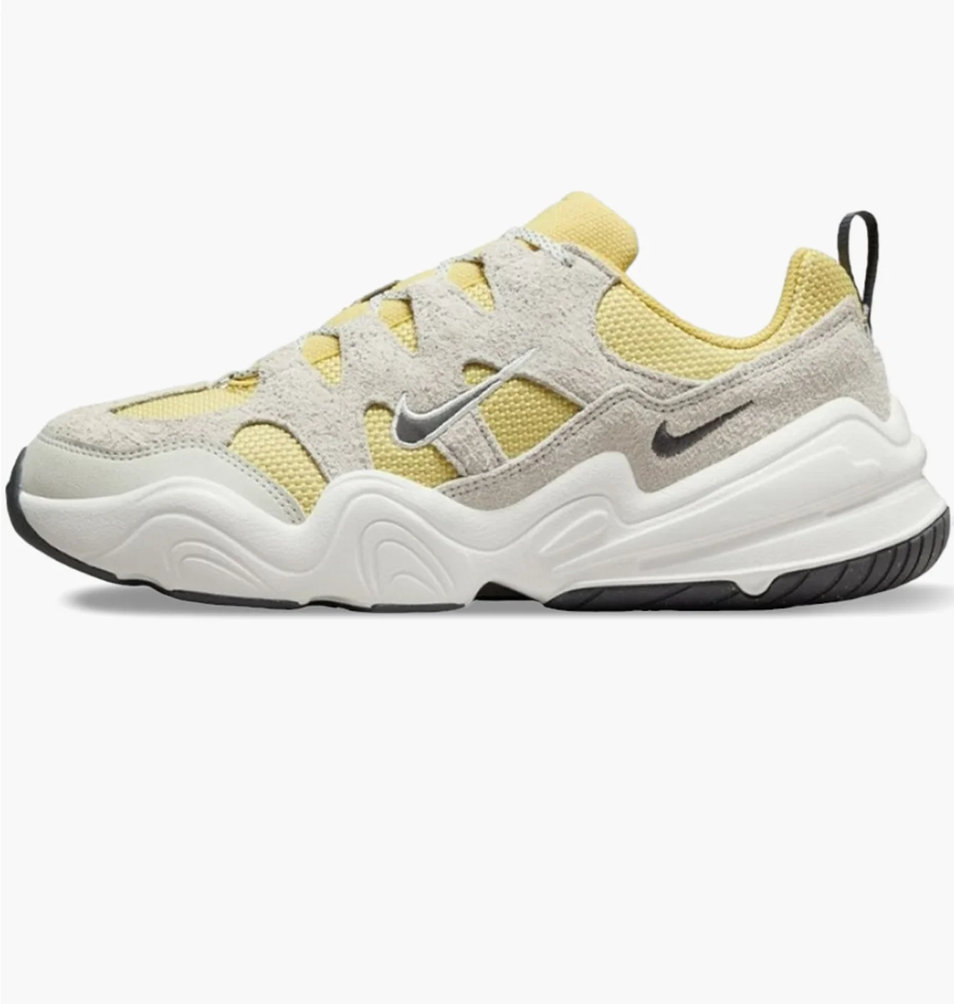 W NIKE TECH  HERA