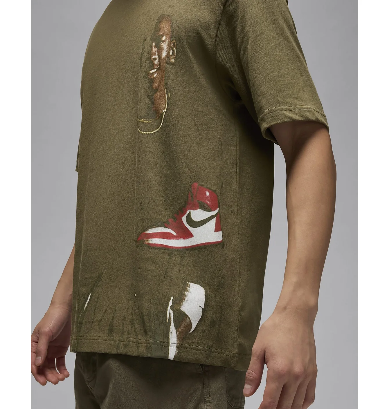 Футболка чоловіча Air Jordan Crew-Neck T-Shirt Olive HQ2666-222