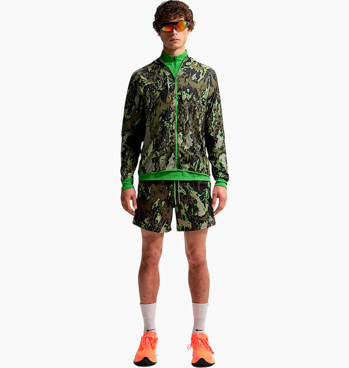 Вітровка чоловіча Nike Acg Olive/Multi IF2171-009