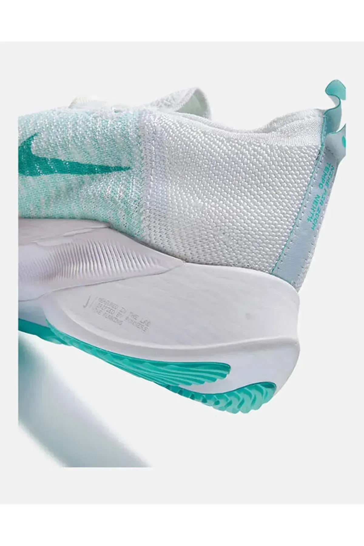 Кросівки для бігу жіночі Nike Air Zoom Tempo (CI9924-103)